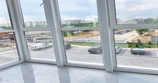 Панорамное остекление балкона Минусинск цена от 11 тыс. руб. м/п.