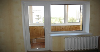 Ремонт балконной двери Минусинск, цена от 977 руб.